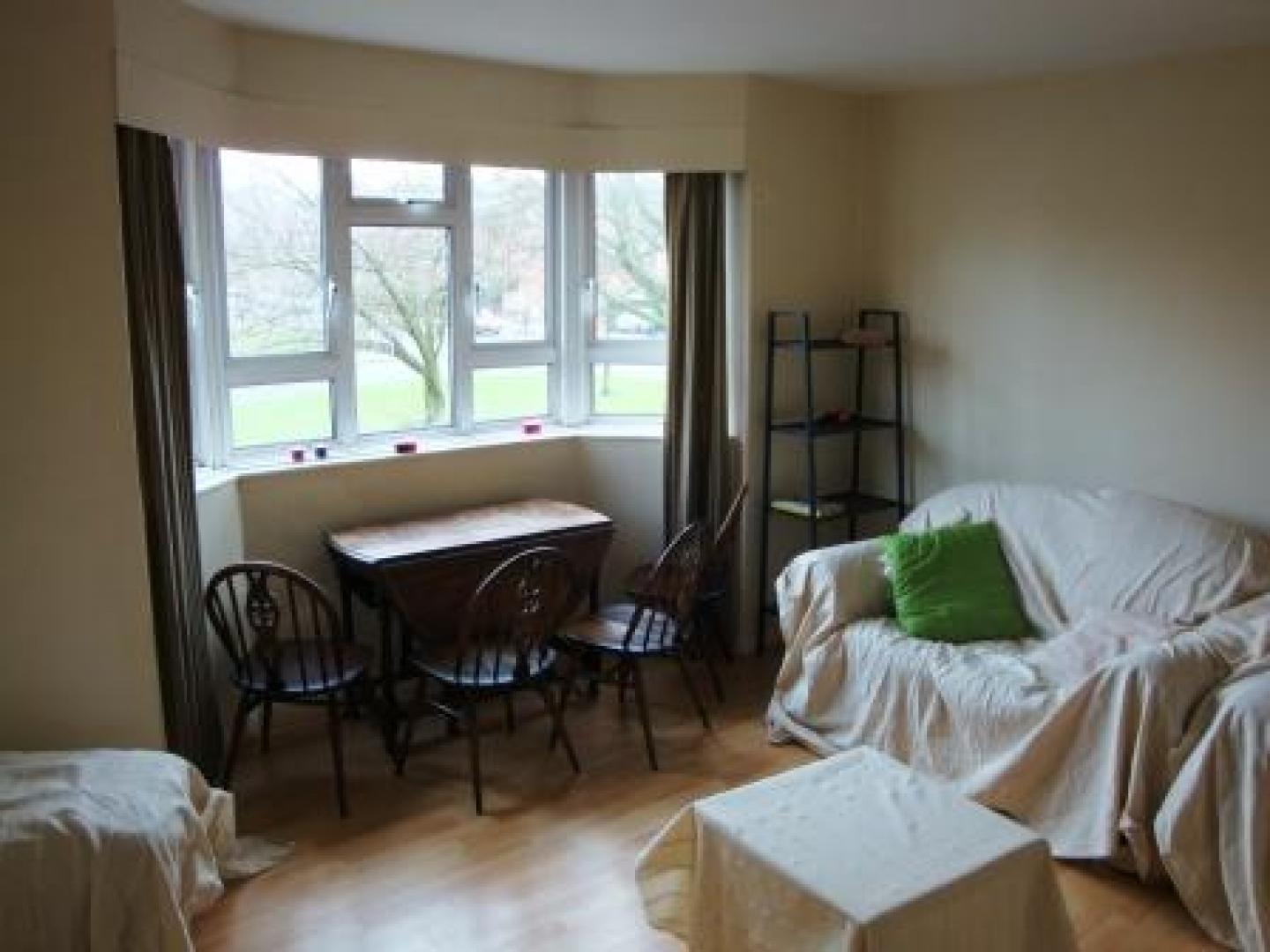 			3 Bedroom, 1 bath, 1 reception Flat			 Cricklewood Lane, CRICKLEWOOD